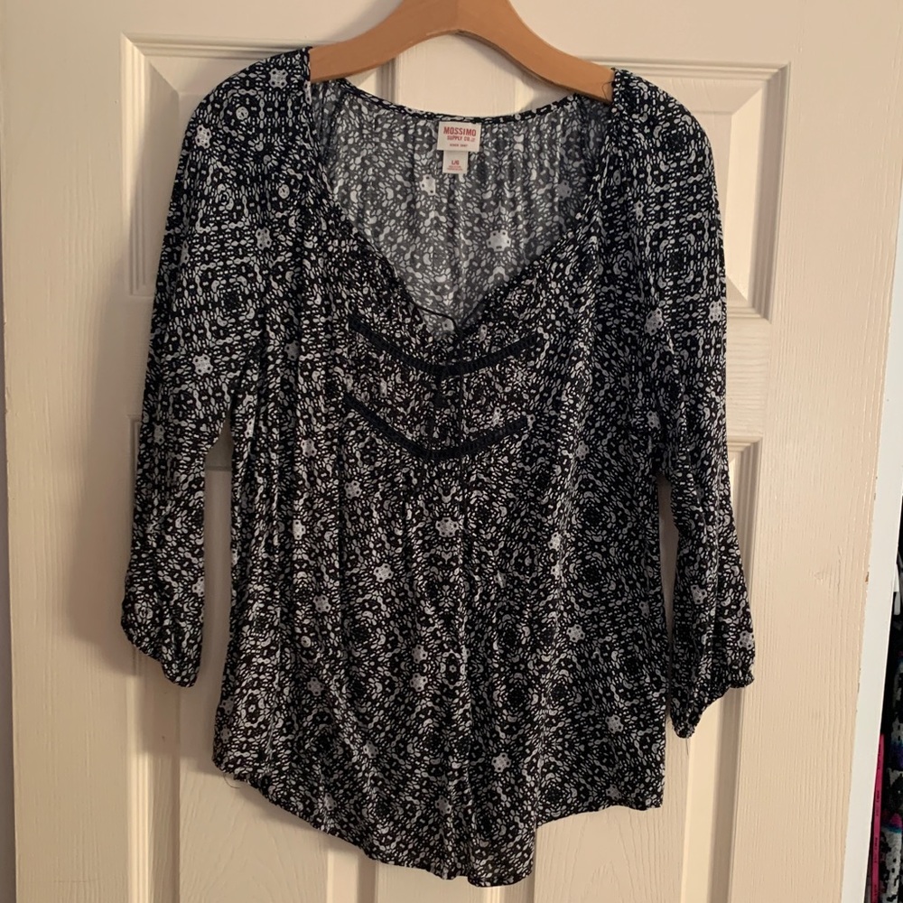 Flowy black and white blouse